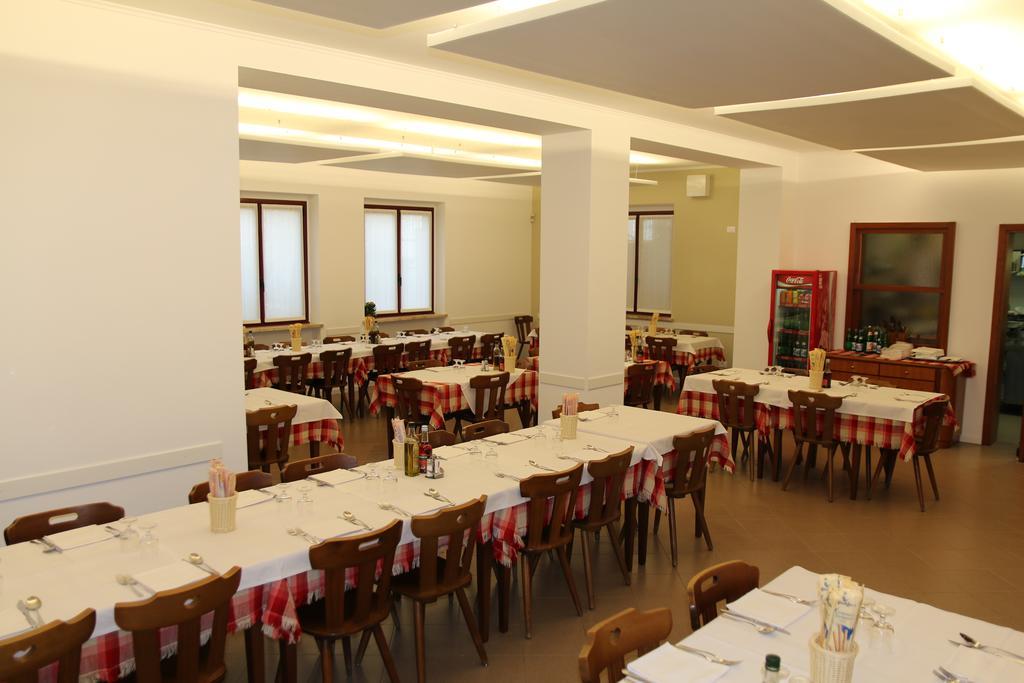 Albergo Al Sole Castelnuovo del Garda Exterior foto