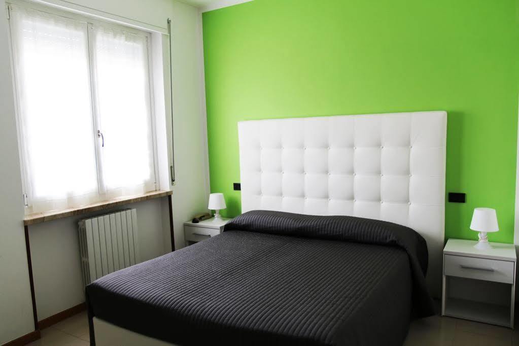 Albergo Al Sole Castelnuovo del Garda Exterior foto